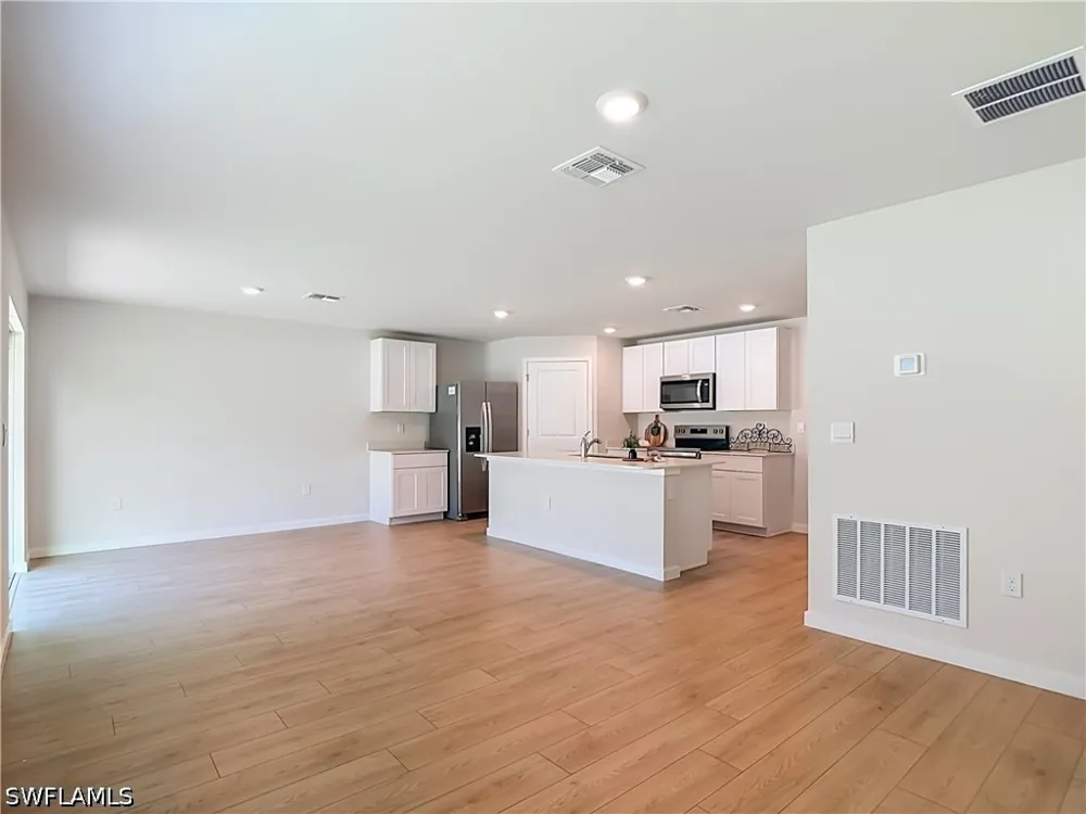 Hemingway Oaks Trail Fort Myers, FL 33905