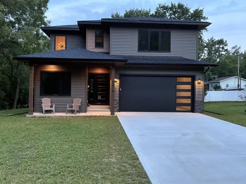 1418 Blue Star Highway