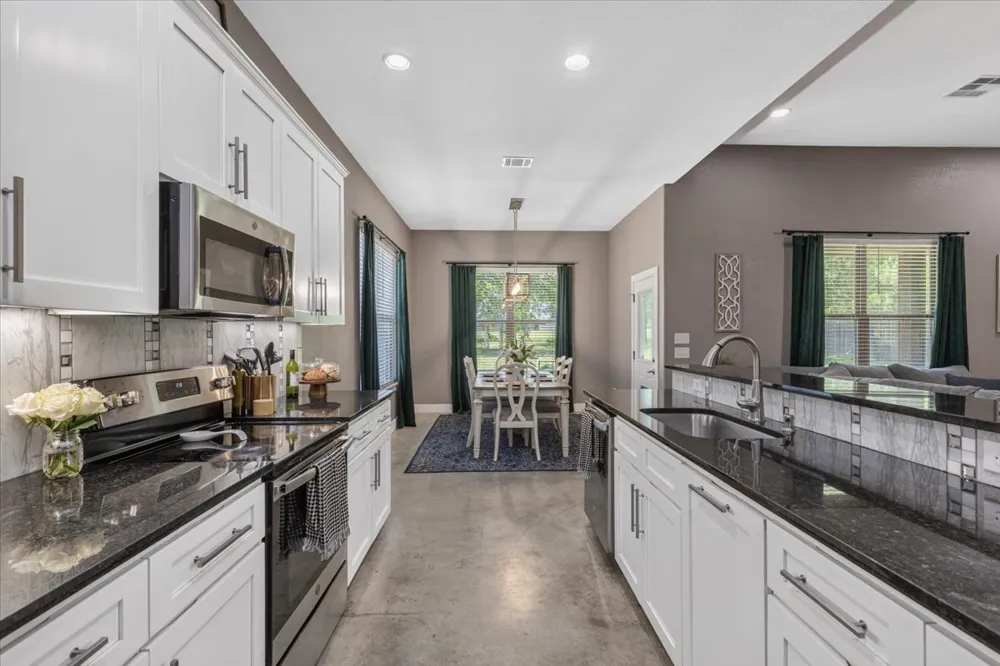 145 Cardinal Loop Bastrop, TX 78659