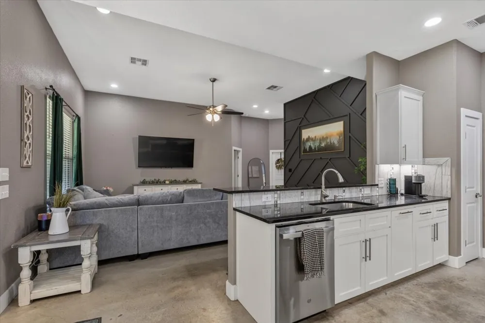 145 Cardinal Loop Bastrop, TX 78659