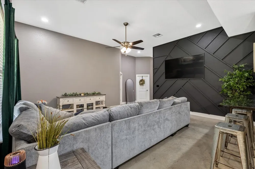 145 Cardinal Loop Bastrop, TX 78659