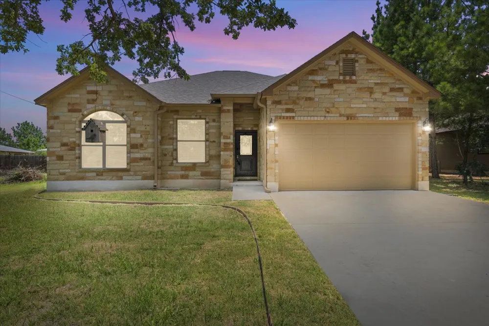 145 Cardinal Loop Bastrop, TX 78659