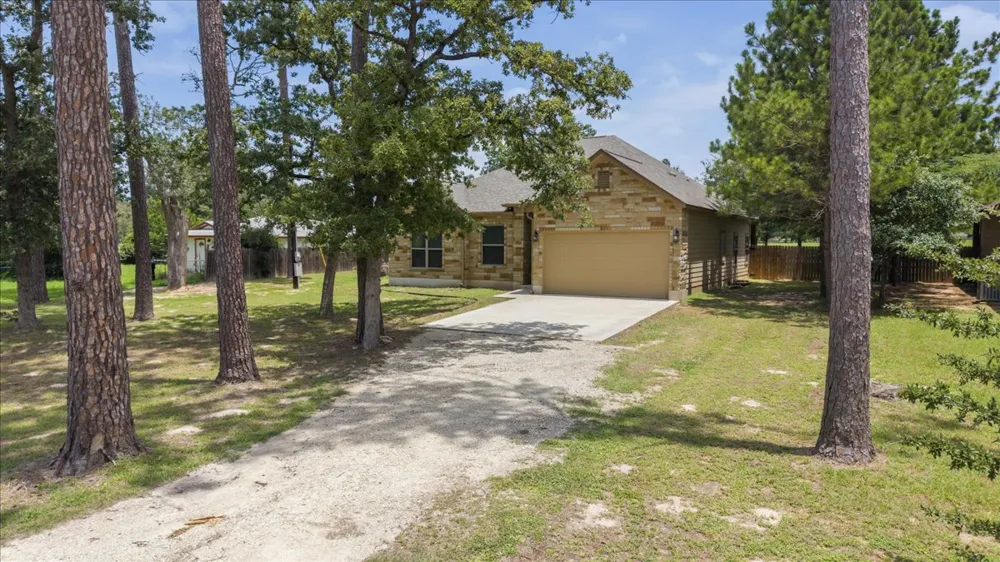 145 Cardinal Loop Bastrop, TX 78659