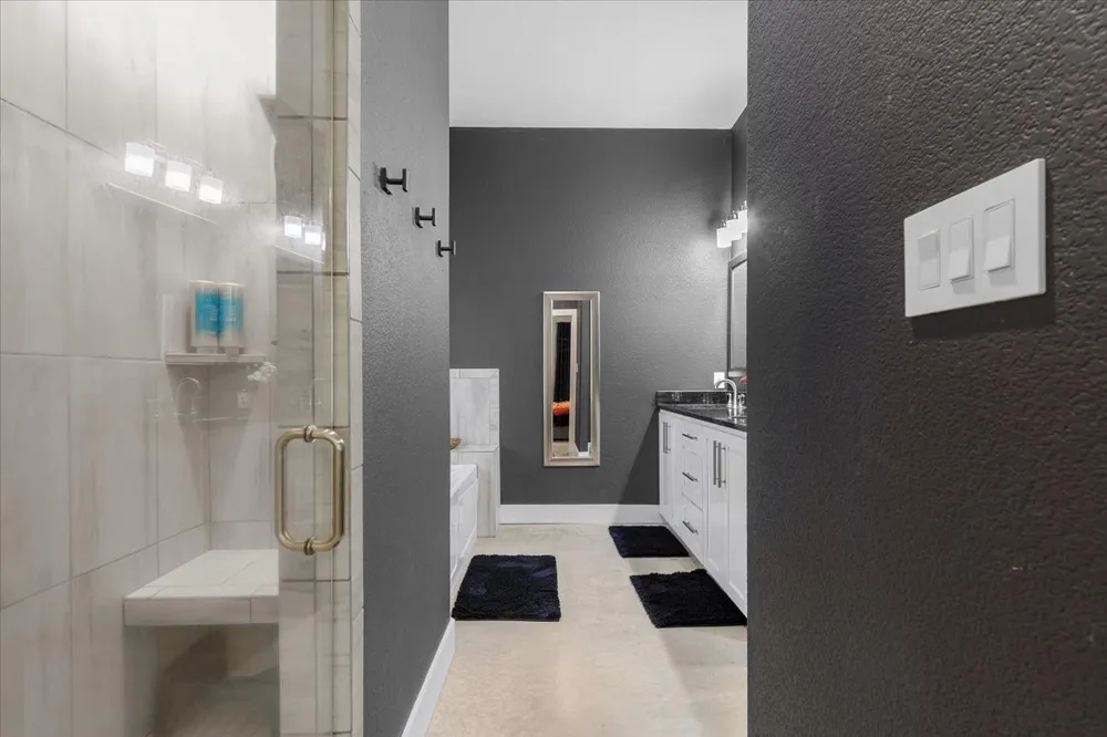 145 Cardinal Loop Bastrop, TX 78659