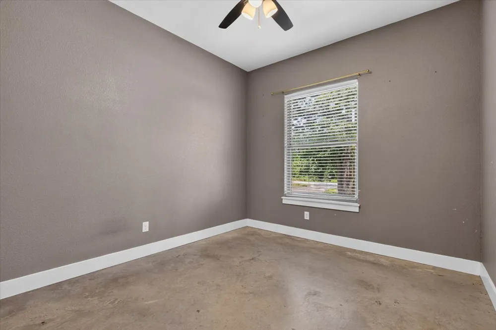 145 Cardinal Loop Bastrop, TX 78659