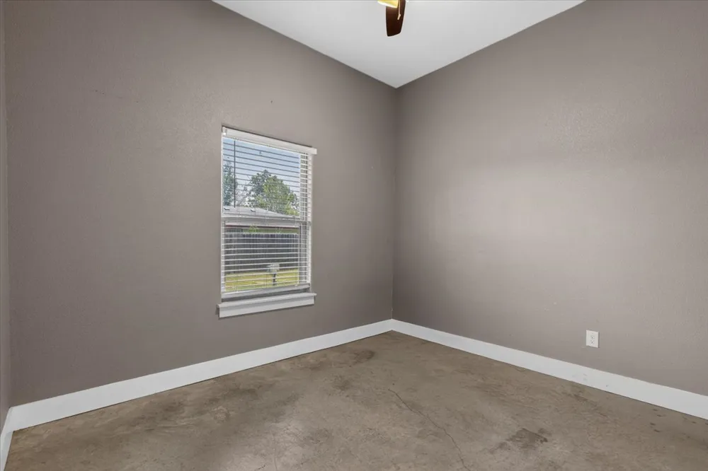 145 Cardinal Loop Bastrop, TX 78659