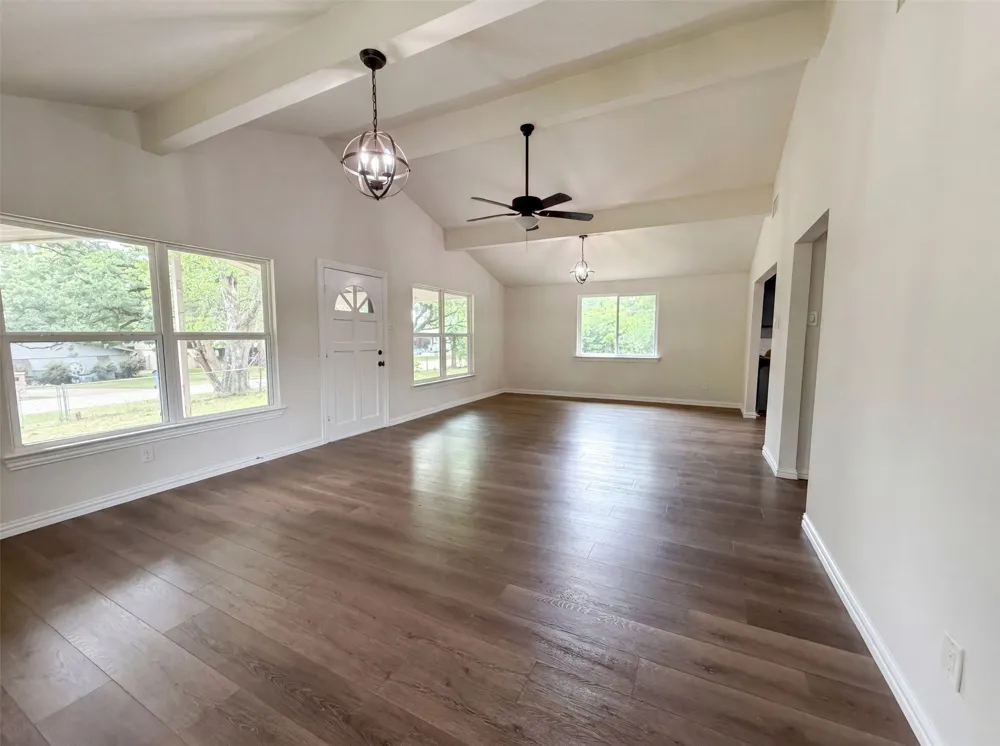 123 E Merry Way Gun Barrel City, TX 75156