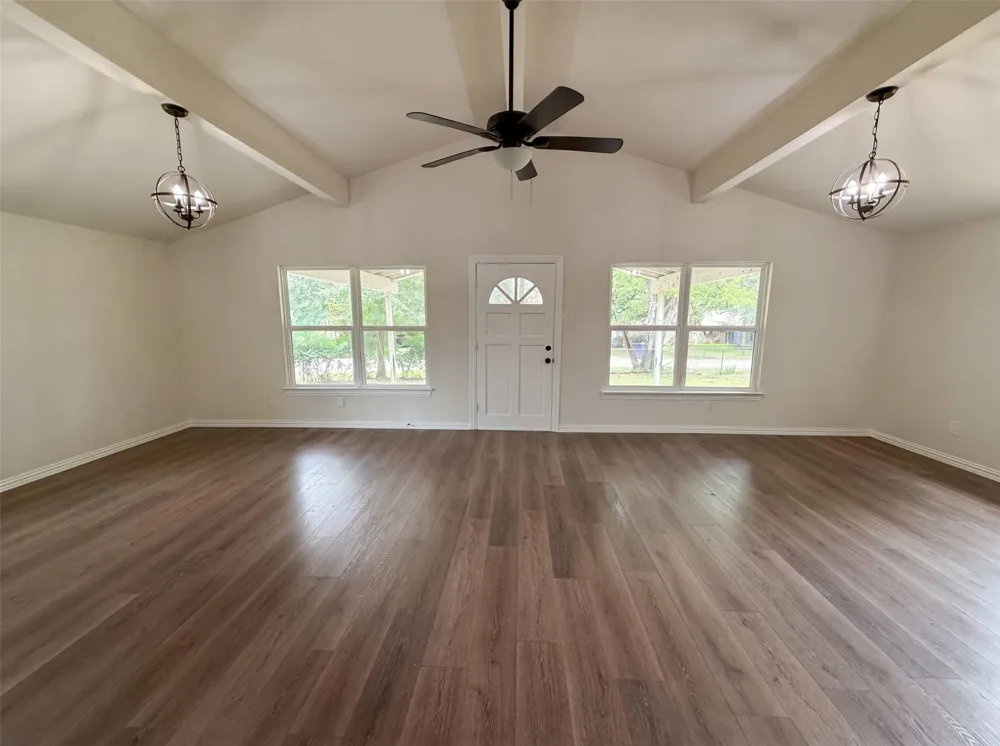 123 E Merry Way Gun Barrel City, TX 75156