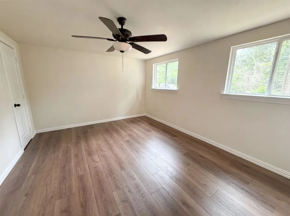 123 E Merry Way Gun Barrel City, TX 75156