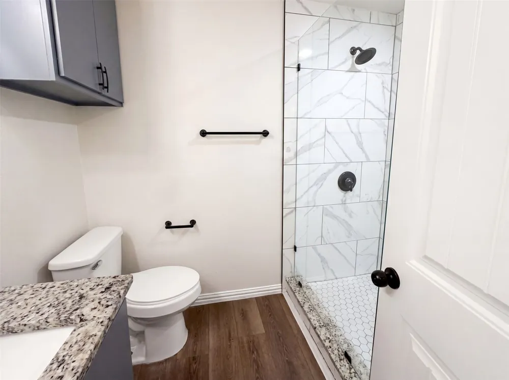 123 E Merry Way Gun Barrel City, TX 75156