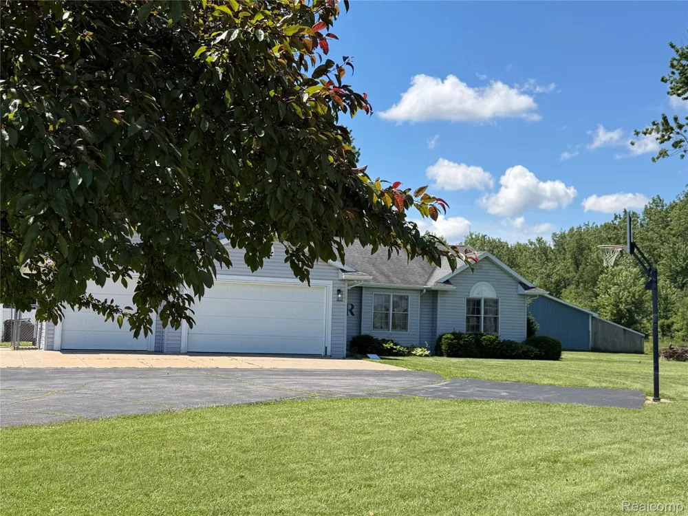 3334 E Freeland Road Ingersoll Township, MI 48623