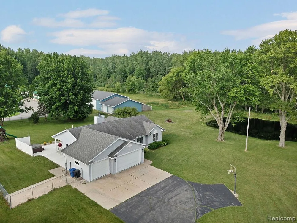 3334 E Freeland Road Ingersoll Township, MI 48623