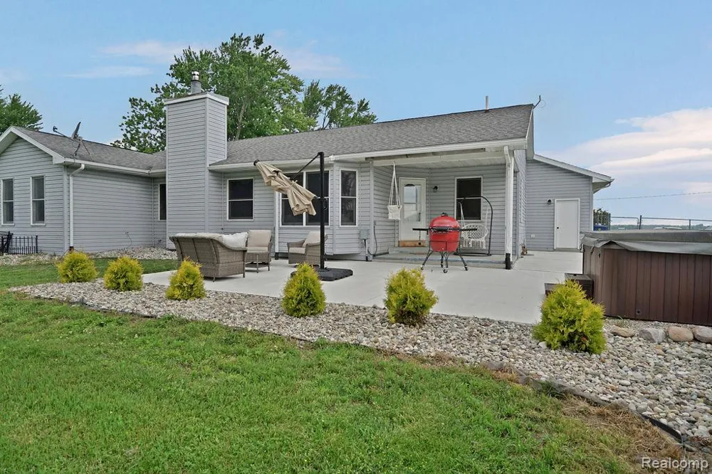 3334 E Freeland Road Ingersoll Township, MI 48623