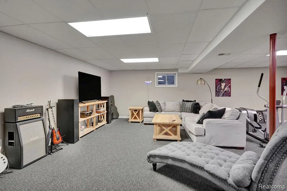 3334 E Freeland Road Ingersoll Township, MI 48623
