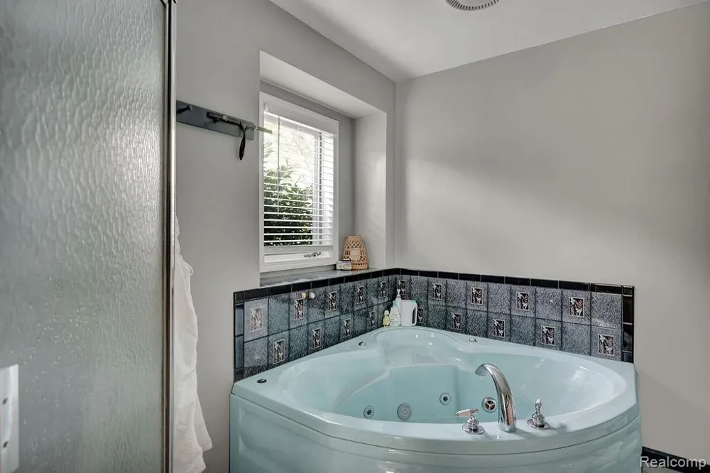 3334 E Freeland Road Ingersoll Township, MI 48623