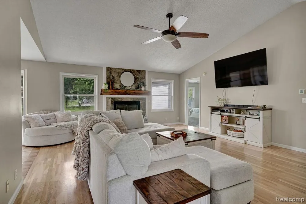 3334 E Freeland Road Ingersoll Township, MI 48623