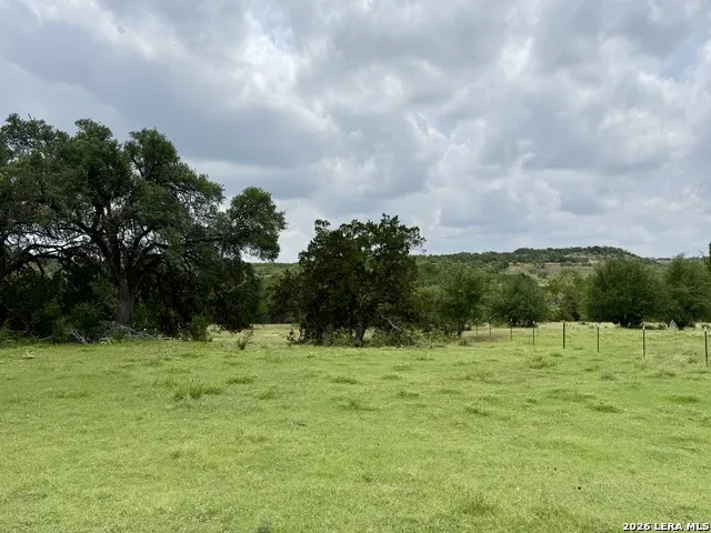 2371 #B RR 165 Dripping Springs, TX 78620