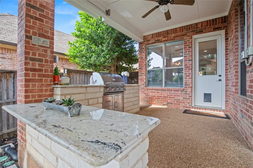 7009 Mossycup Lane North Richland Hills, TX 76182