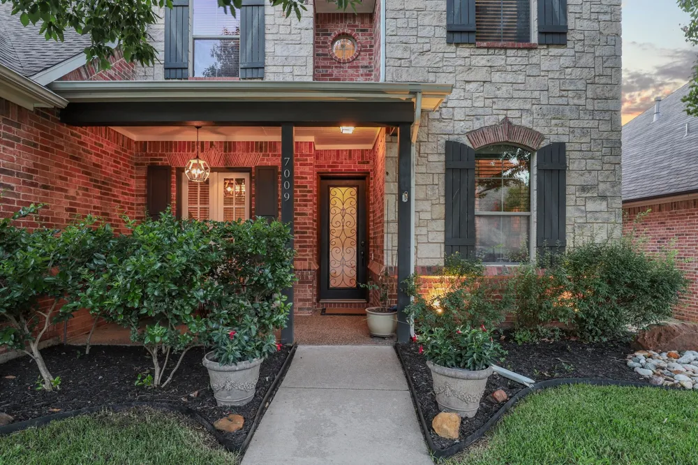 7009 Mossycup Lane North Richland Hills, TX 76182