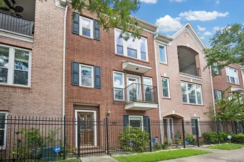 1026 Van Buren Street