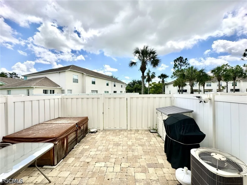 Cedar Oak Drive #106 Fort Myers, FL 33916