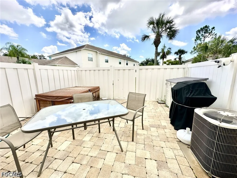 Cedar Oak Drive #106 Fort Myers, FL 33916