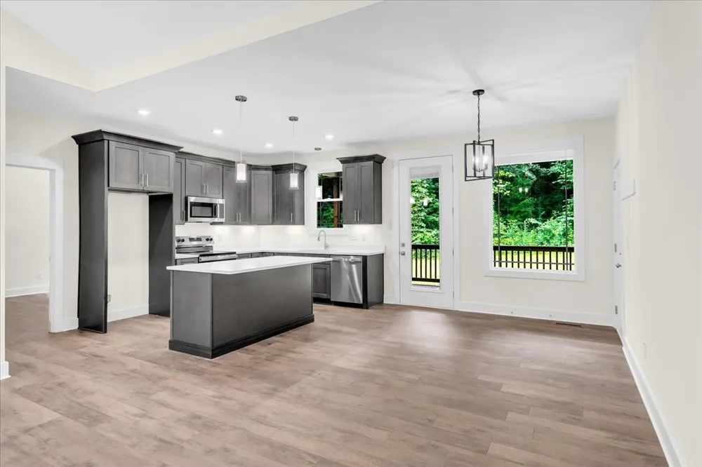 634 Mountain View Dr Morrison, TN 37357