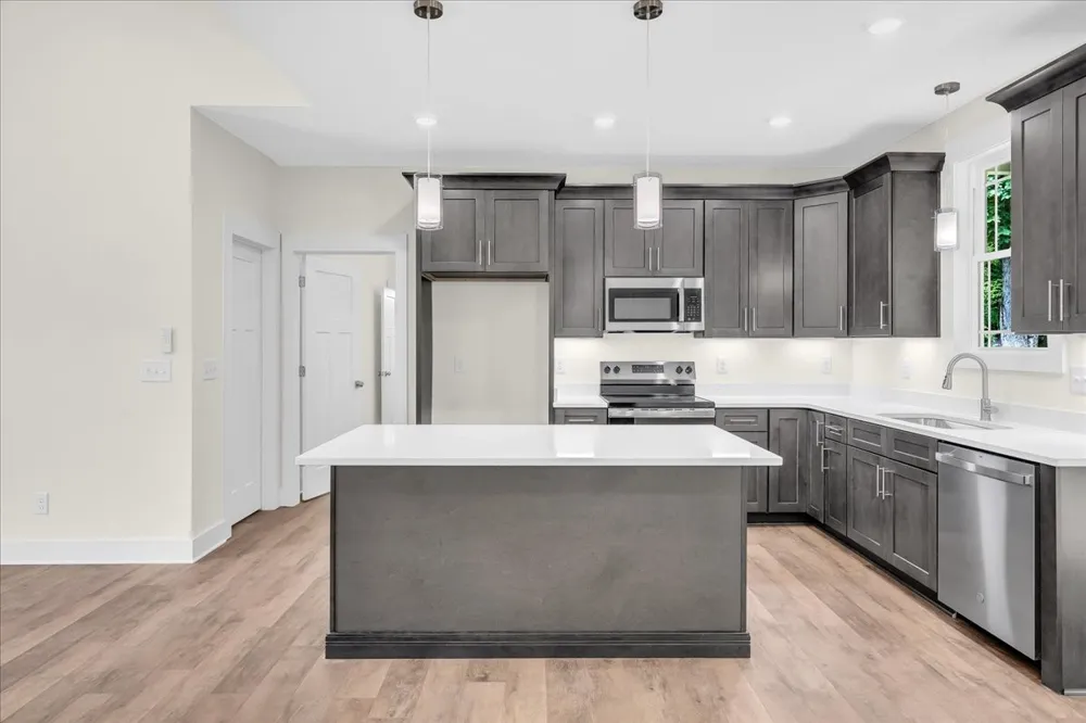 634 Mountain View Dr Morrison, TN 37357