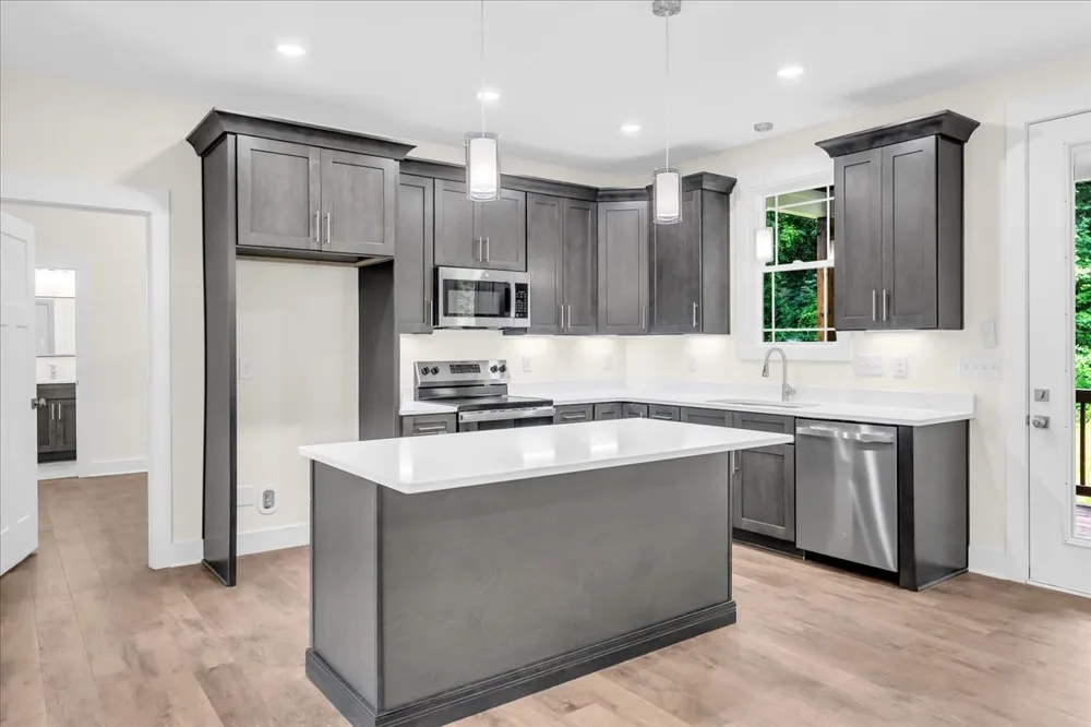 634 Mountain View Dr Morrison, TN 37357