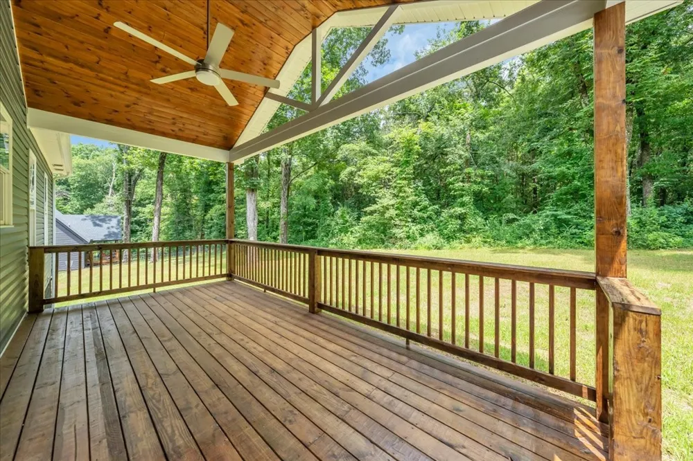634 Mountain View Dr Morrison, TN 37357