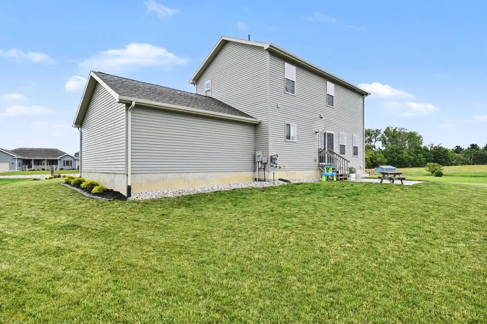 173 Crystal Court Alma City, MI 48801