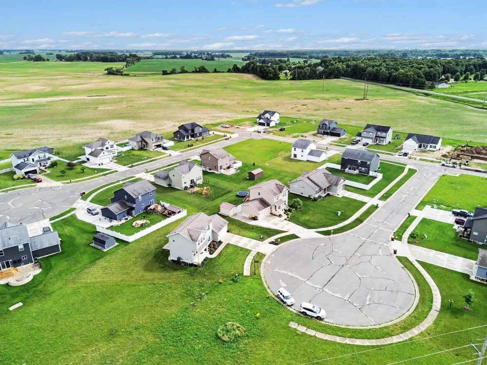173 Crystal Court Alma City, MI 48801