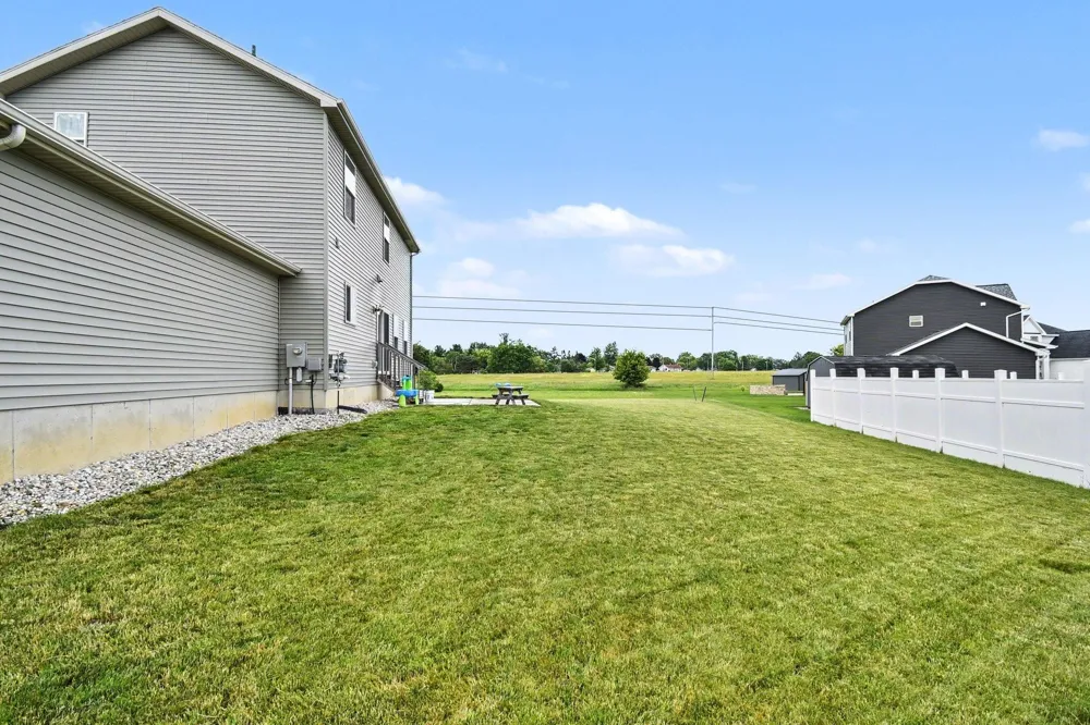 173 Crystal Court Alma City, MI 48801