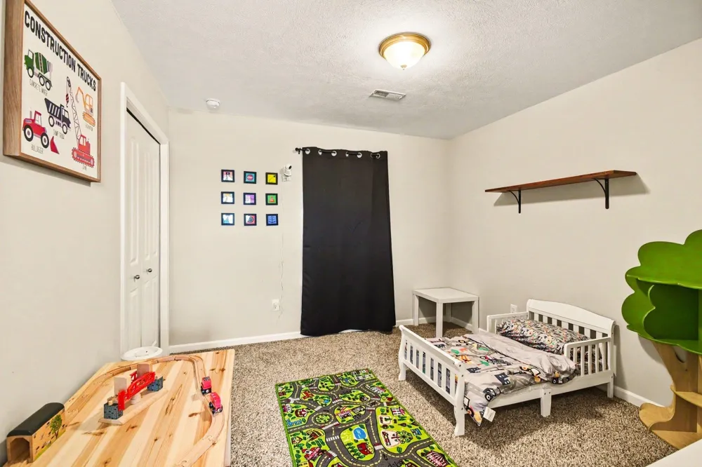 173 Crystal Court Alma City, MI 48801