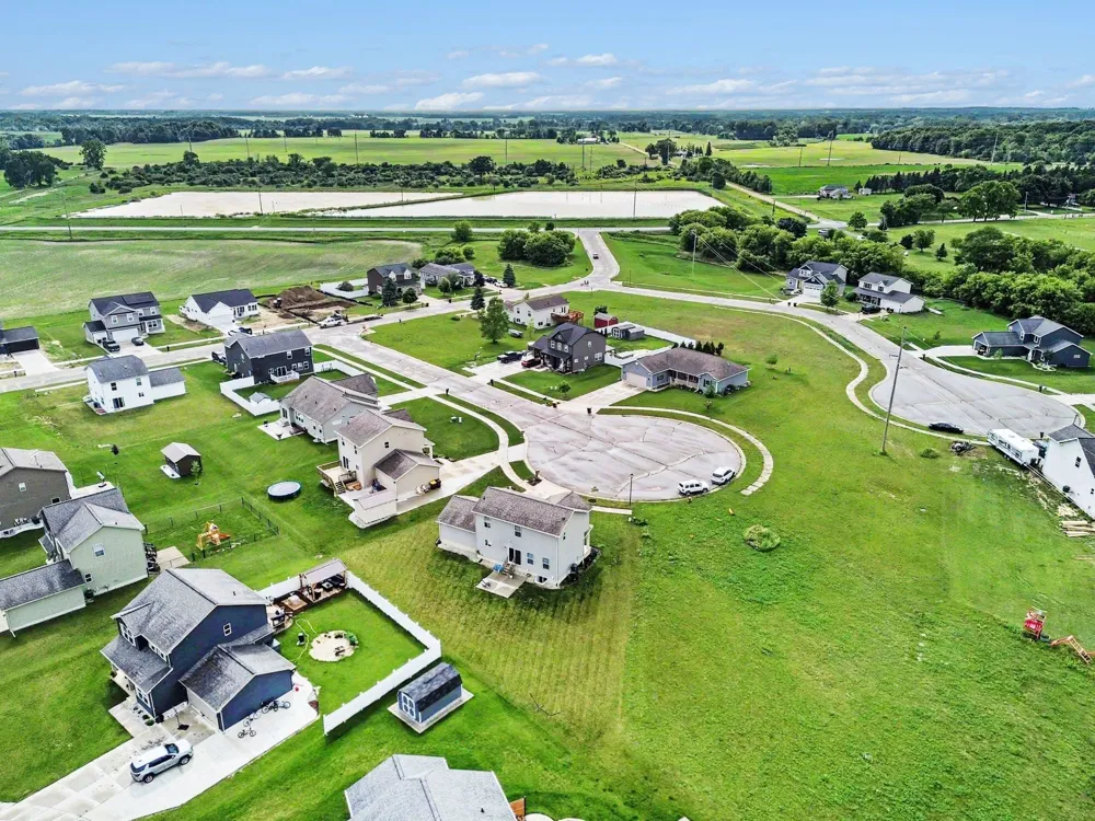 173 Crystal Court Alma City, MI 48801