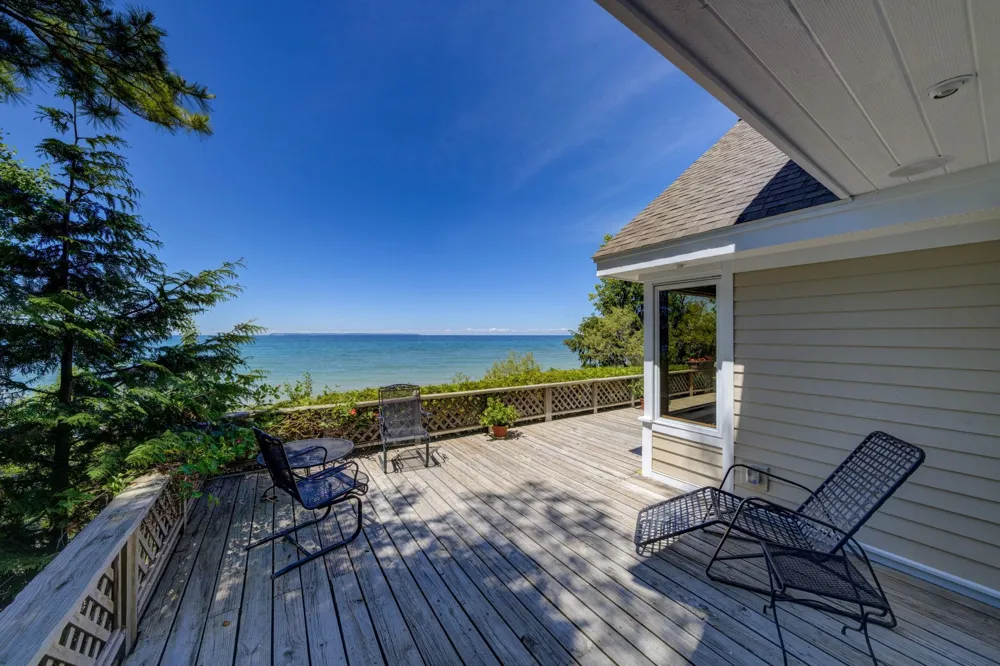 968 S Manitou Trail Leland Township, MI 49653