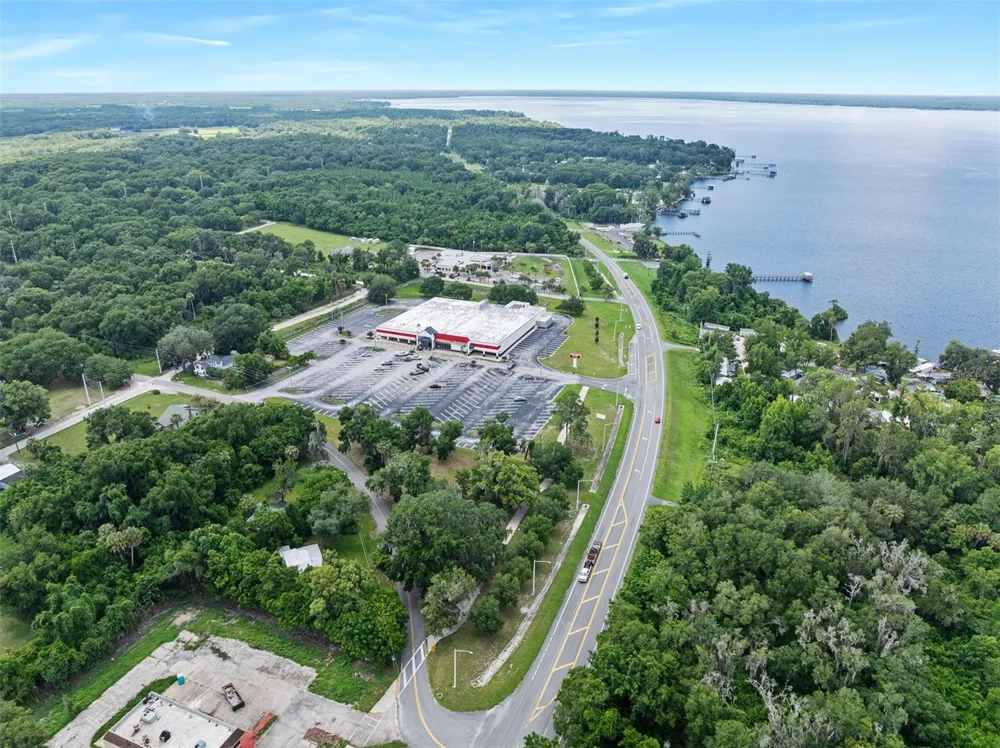 1101 SUMMIT STREET Crescent City, FL 32112