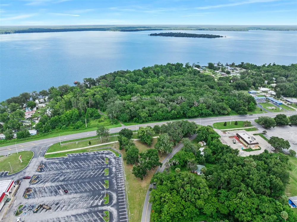 1101 SUMMIT STREET Crescent City, FL 32112