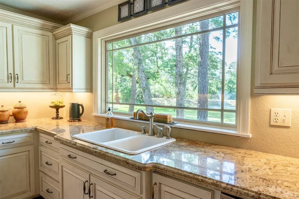 248 JZJ LANE La Grange, TX 78945