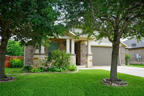 2108 Maplewood Drive