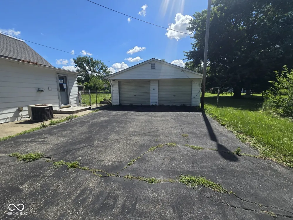 11718 S Reed Street Clinton, IN 47842