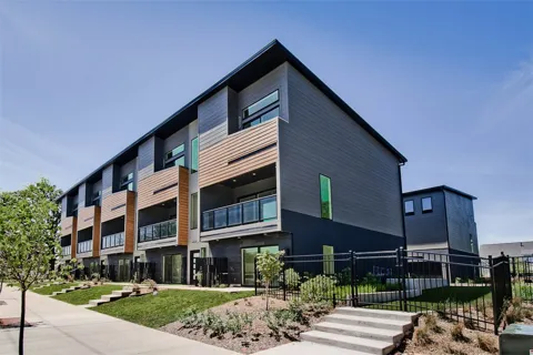 204 NW 9th Street