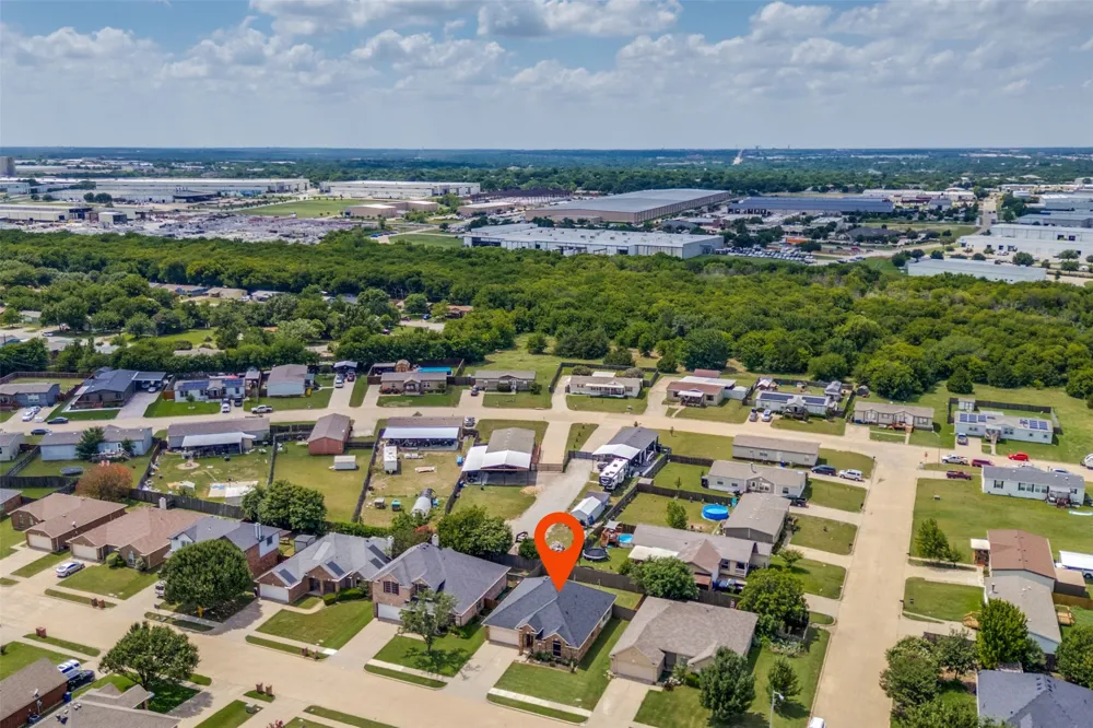 902 Cutting Horse Drive Mansfield, TX 76063