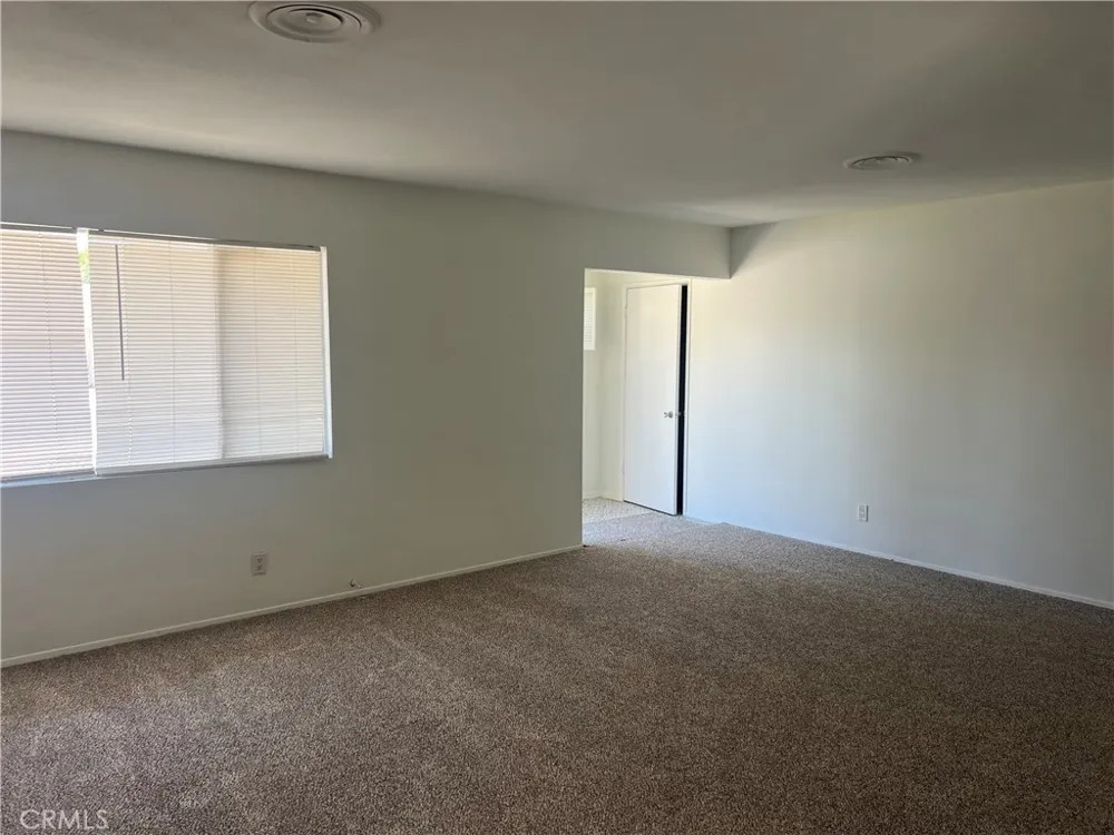 771 S Thompson Hemet, CA 92543