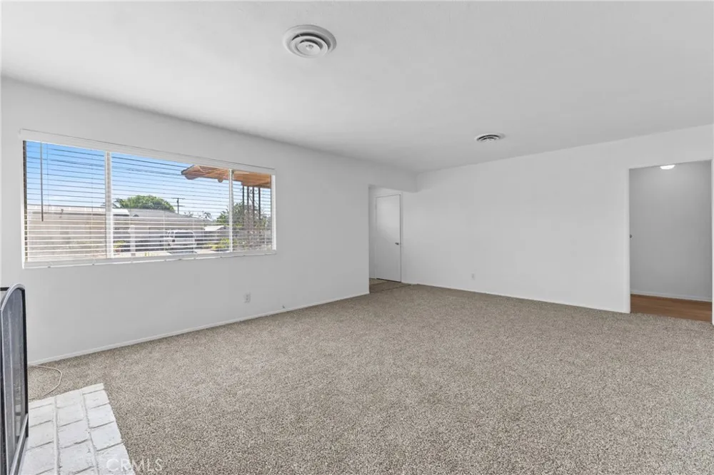 771 S Thompson Hemet, CA 92543