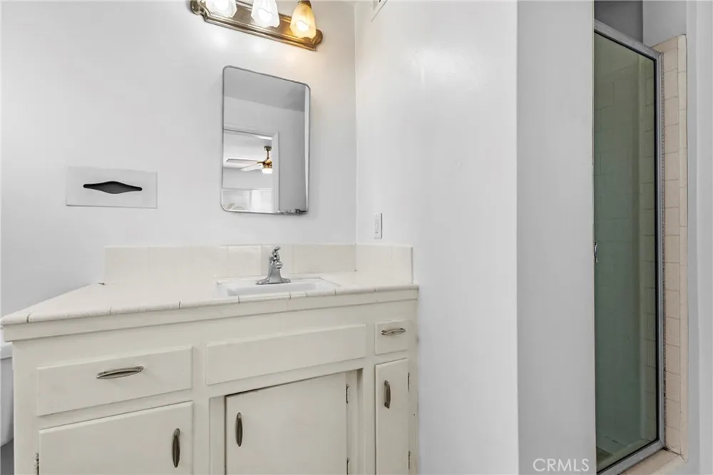 771 S Thompson Hemet, CA 92543