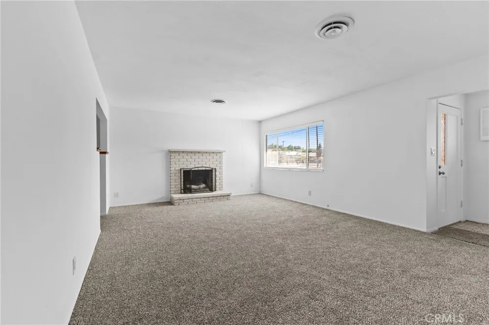 771 S Thompson Hemet, CA 92543