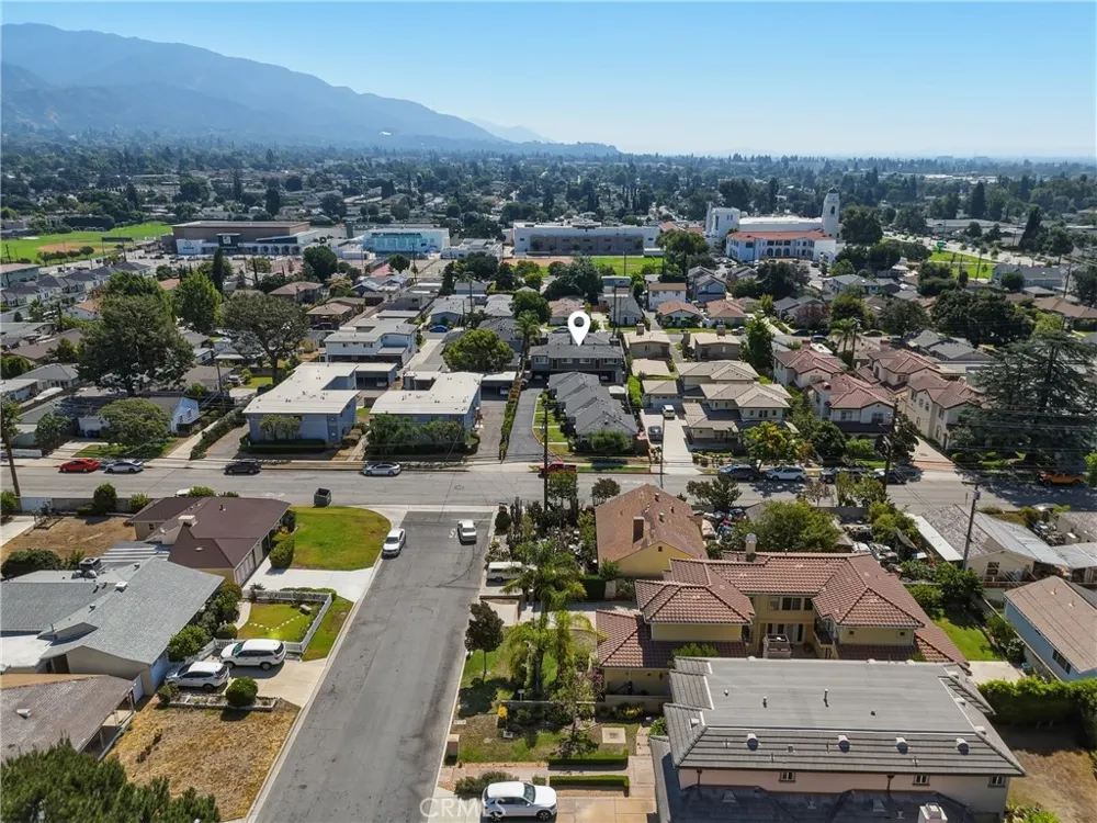 406 S 5th Avenue Monrovia, CA 91016