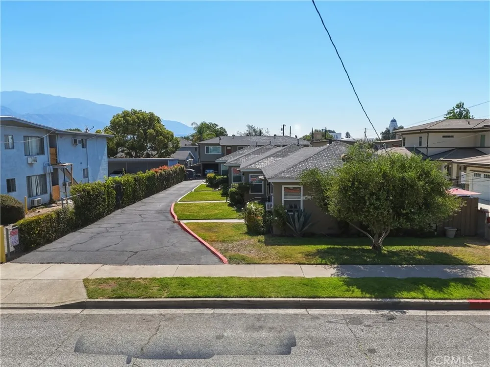 406 S 5th Avenue Monrovia, CA 91016