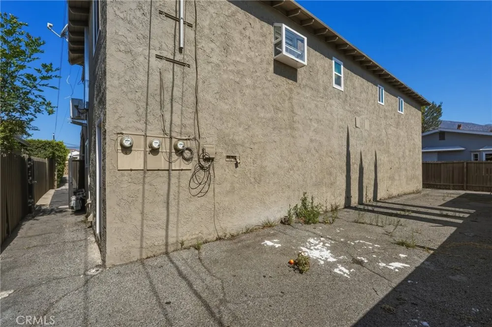 406 S 5th Avenue Monrovia, CA 91016